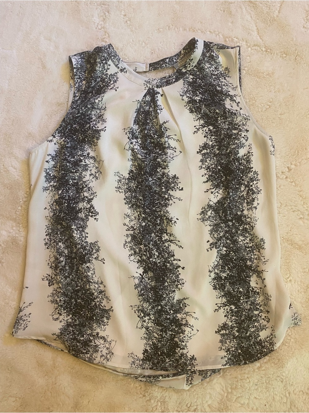 Daniel Rainn Sleeveless Cream and Black Printed Top Size Large